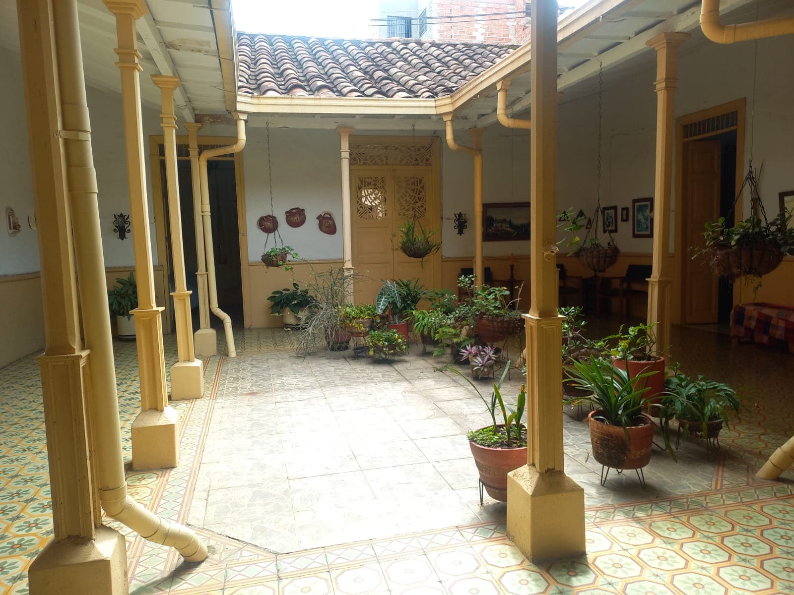 VENTA CASA PRIMER PISO SECTOR LA 10 GIRRDOTA