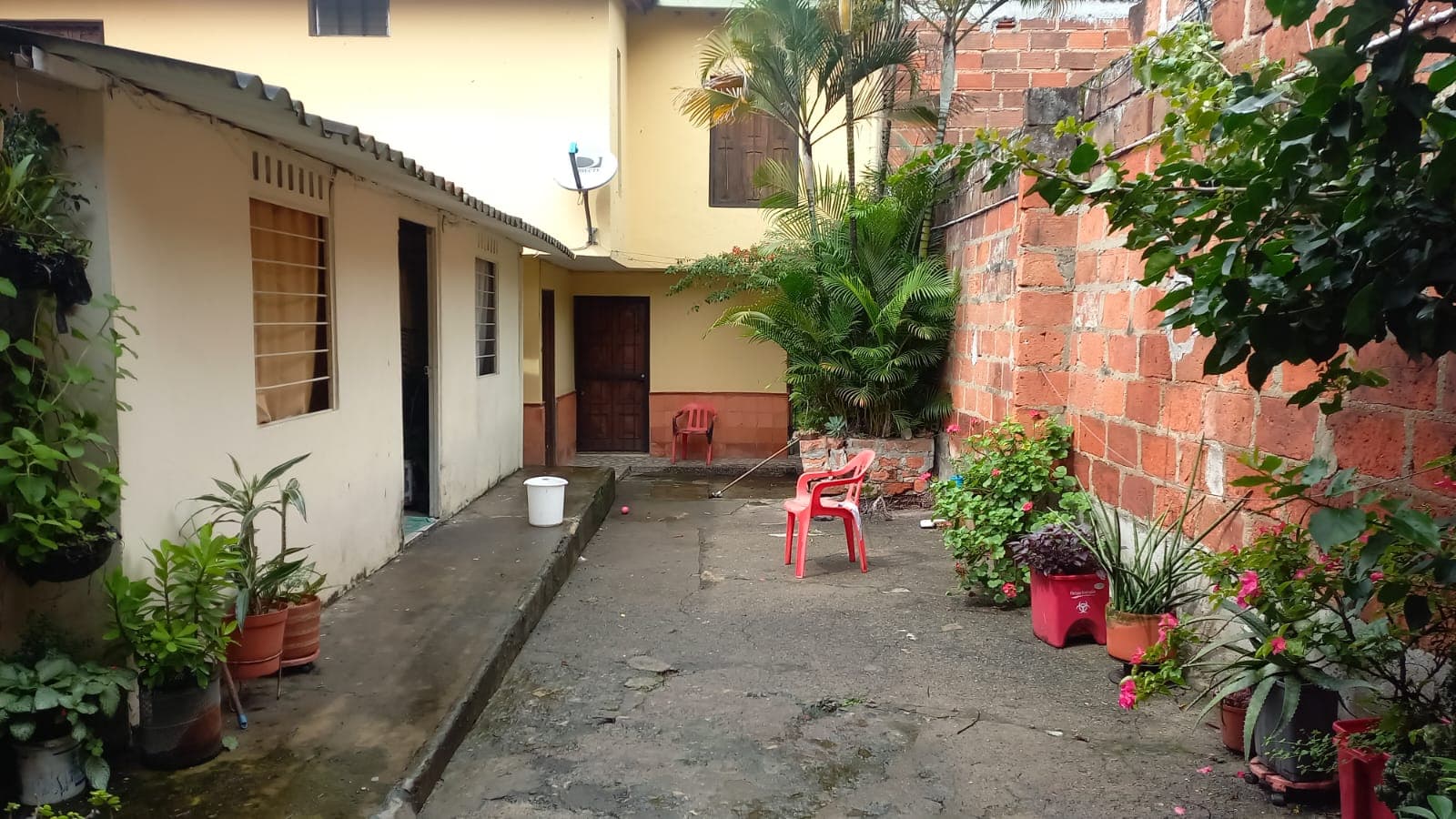 VENTA CASA PRIMER PISO SECTOR CENTRAL COPACABANA