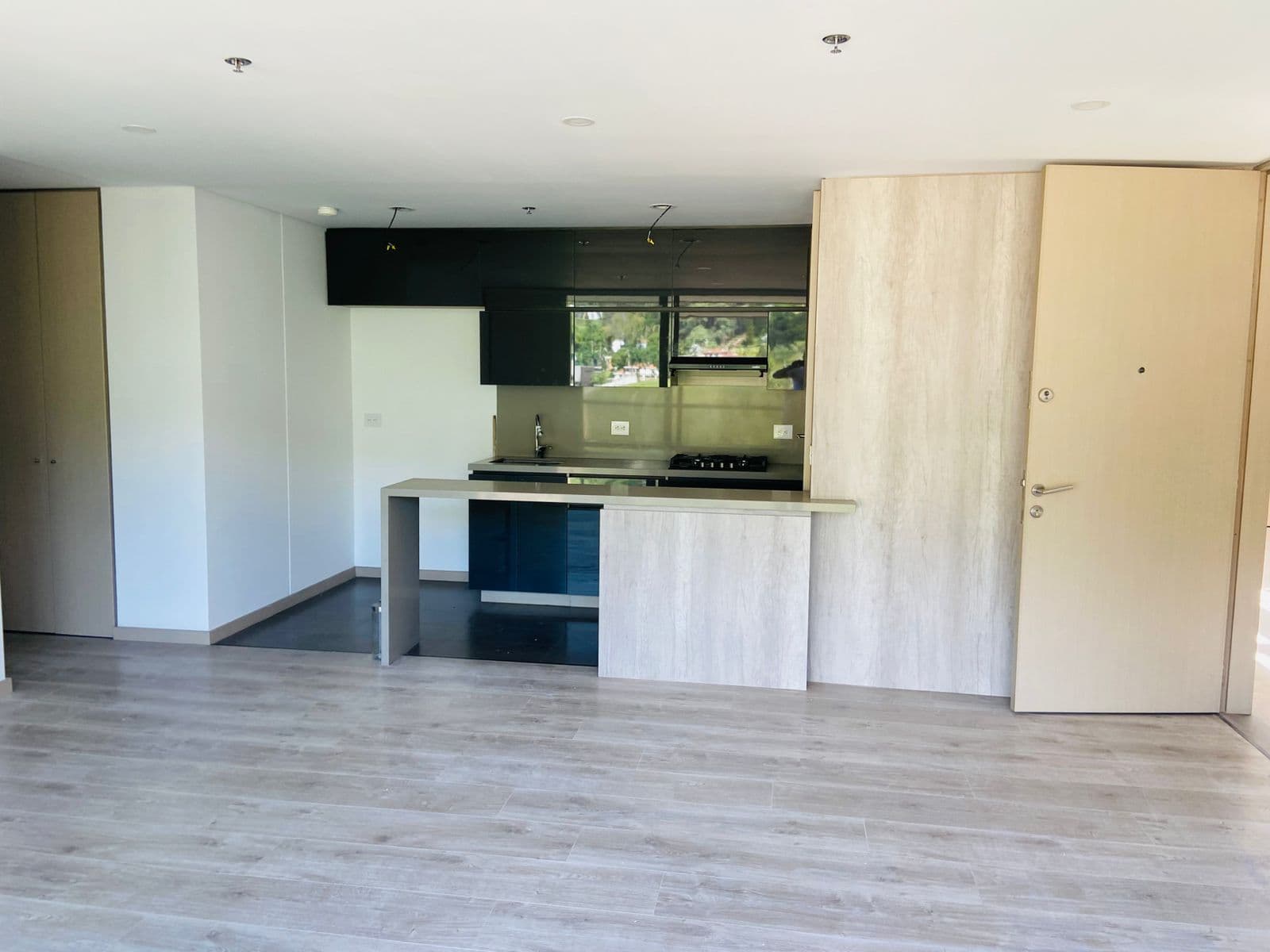 Apartamento en altos del poblado, sector Padre Marianito