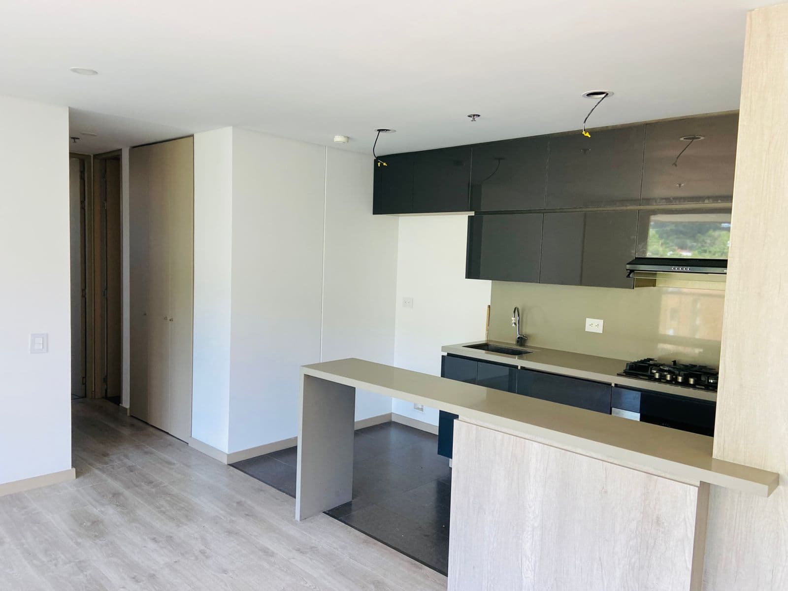 Apartamento en altos del poblado, sector Padre Marianito