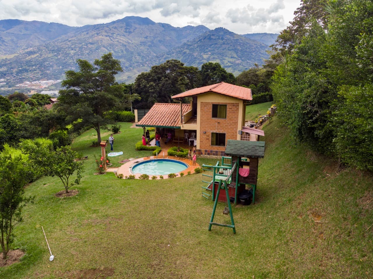 VENTA CASA FINCA CAMPESTRE SECTOR TOTUMO GIRARDOTA