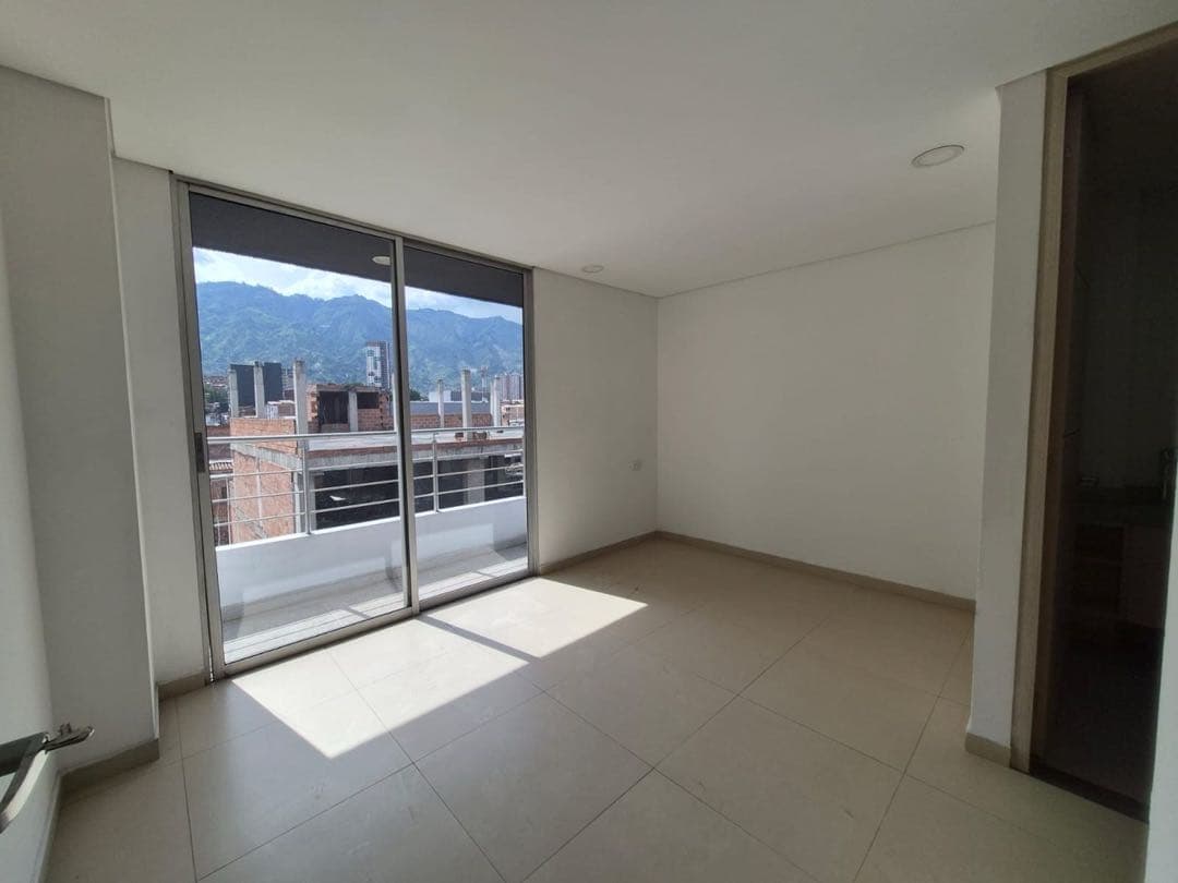 Apartamento En Torre Central Con Balcón En Bello $490M 🏢💫