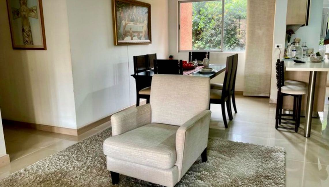 Apartamento Sabaneta parte plana 140 metros 995 millones