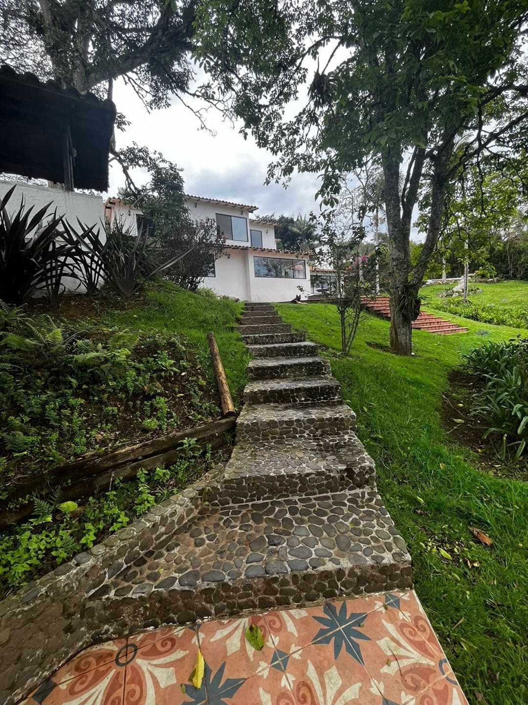 Casa Campestre El Retiro 6400 lote 2950 millones millones millones