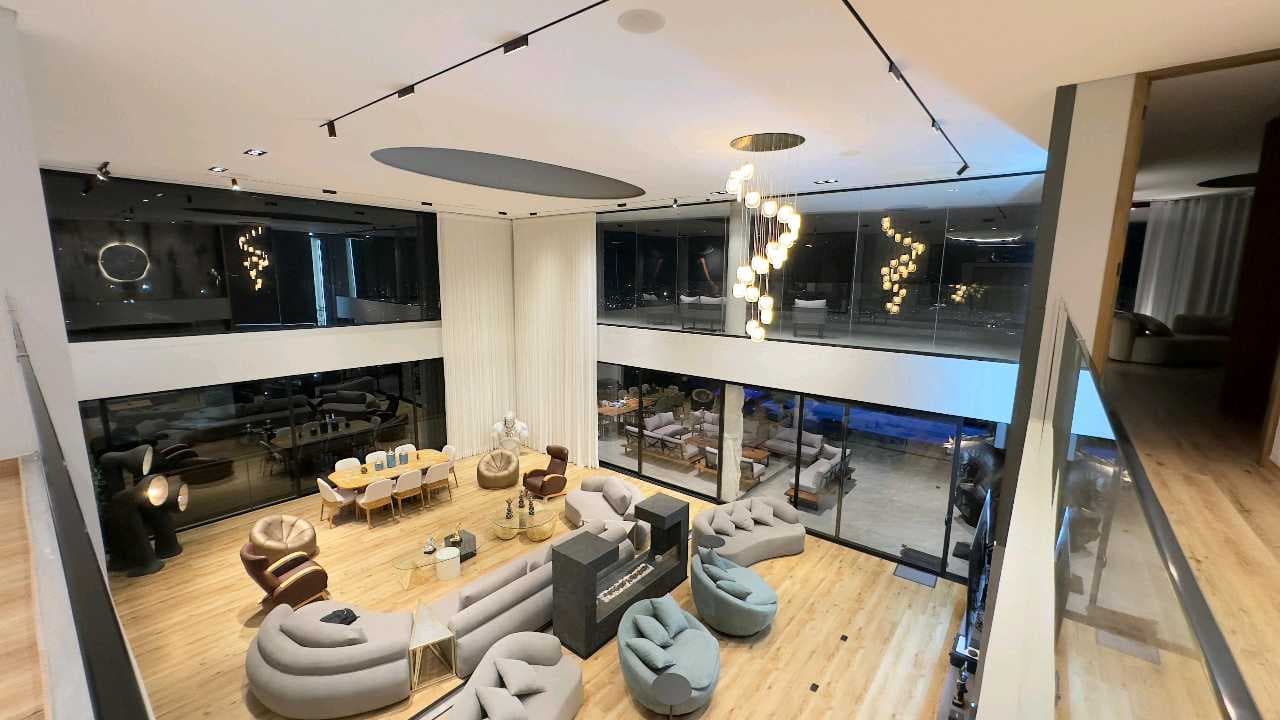 Mansion En EL POBLADO Medellín - Antioquia: ¡Lujo y Confort!💰$16.000M