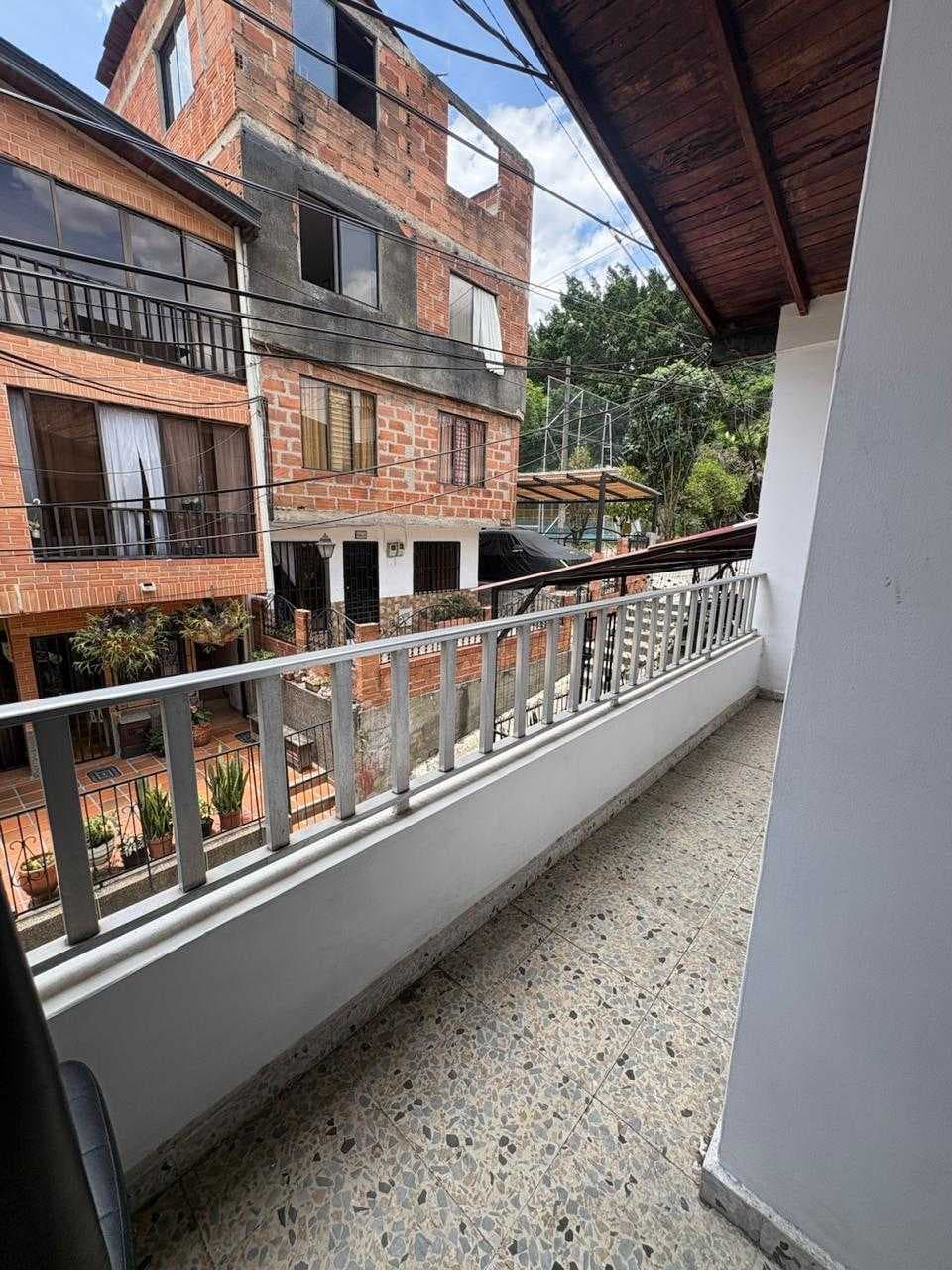 Se vende casa - lote en las brisas de 140Mt2 con excelente ubicación