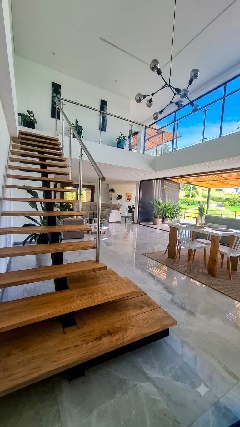 Vendo Lujosa Casa campestre en Condominio San Vicente Ferrer