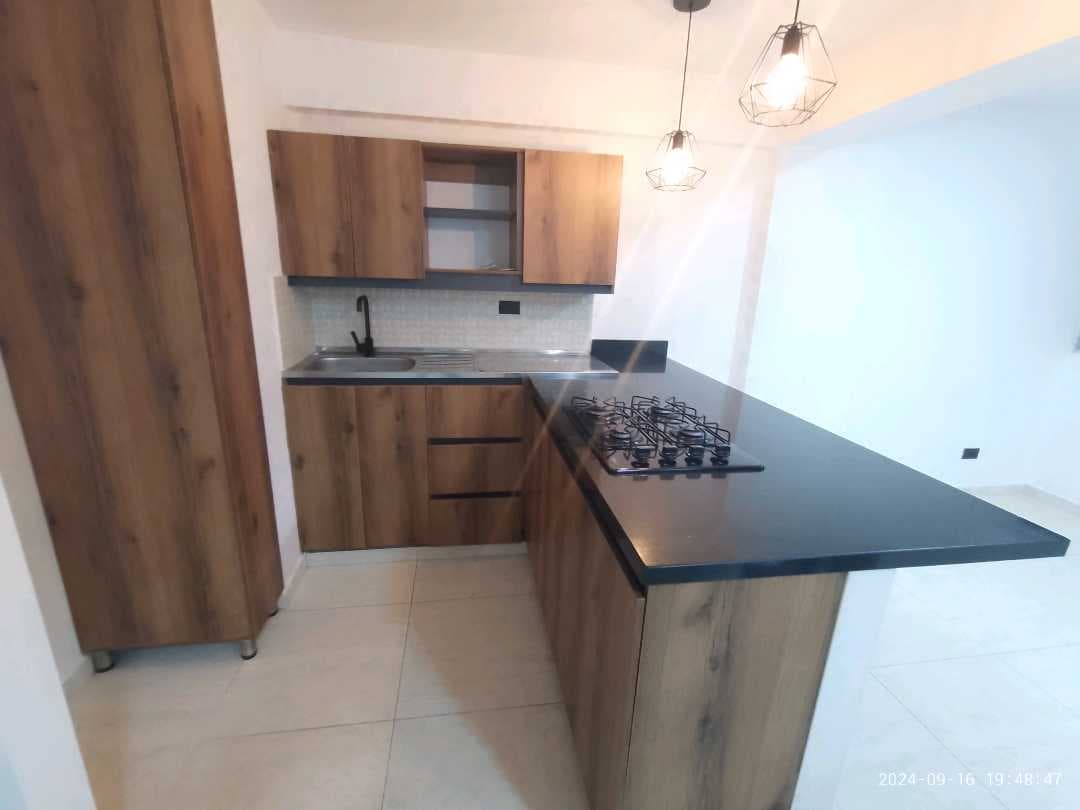 Venta Apartamento en madera con parqueadero de carro y moto