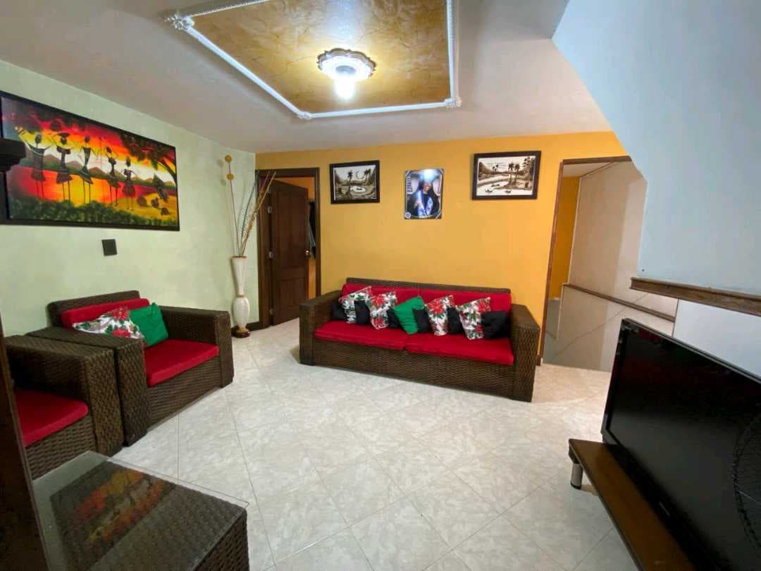 Venta casa unifamiliar Manrique la Salle de 118 mt2