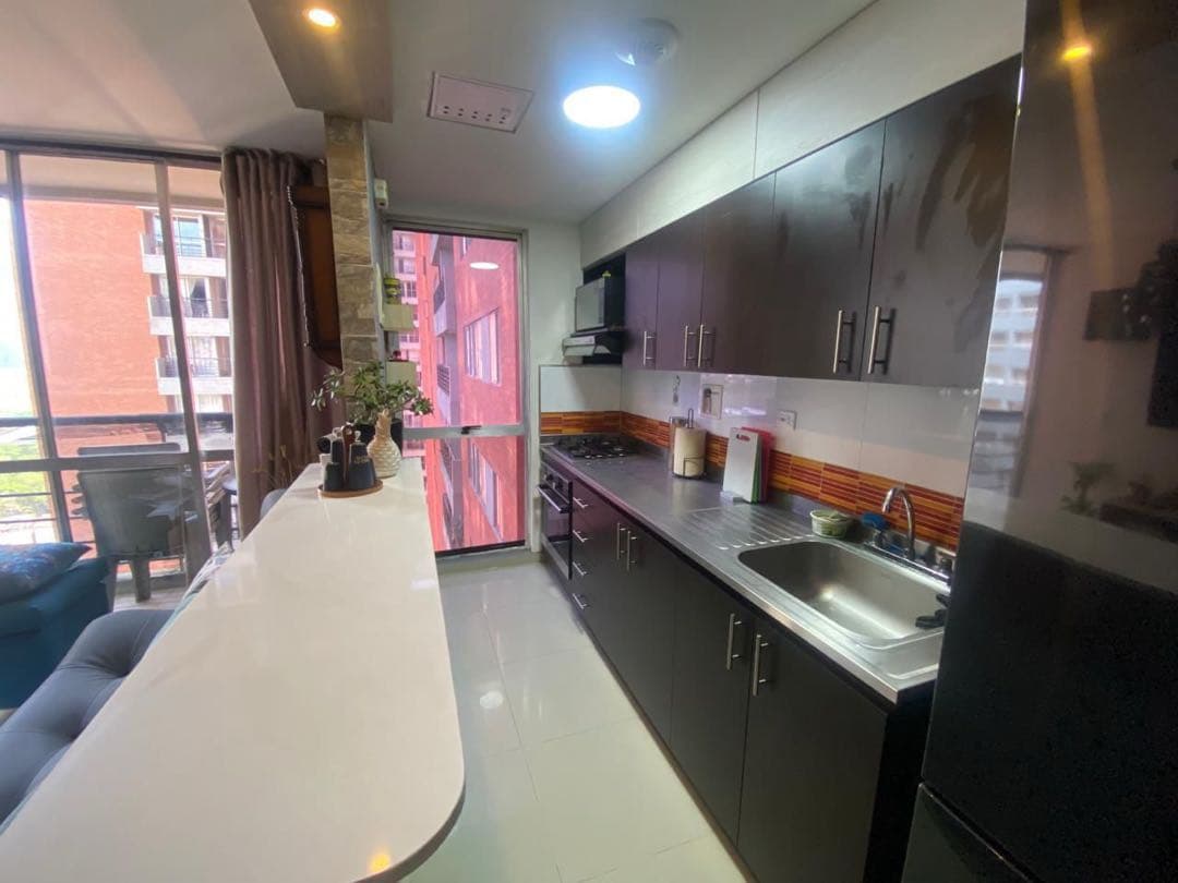 Venta de apartamento con parqueadero Niquia parte baja