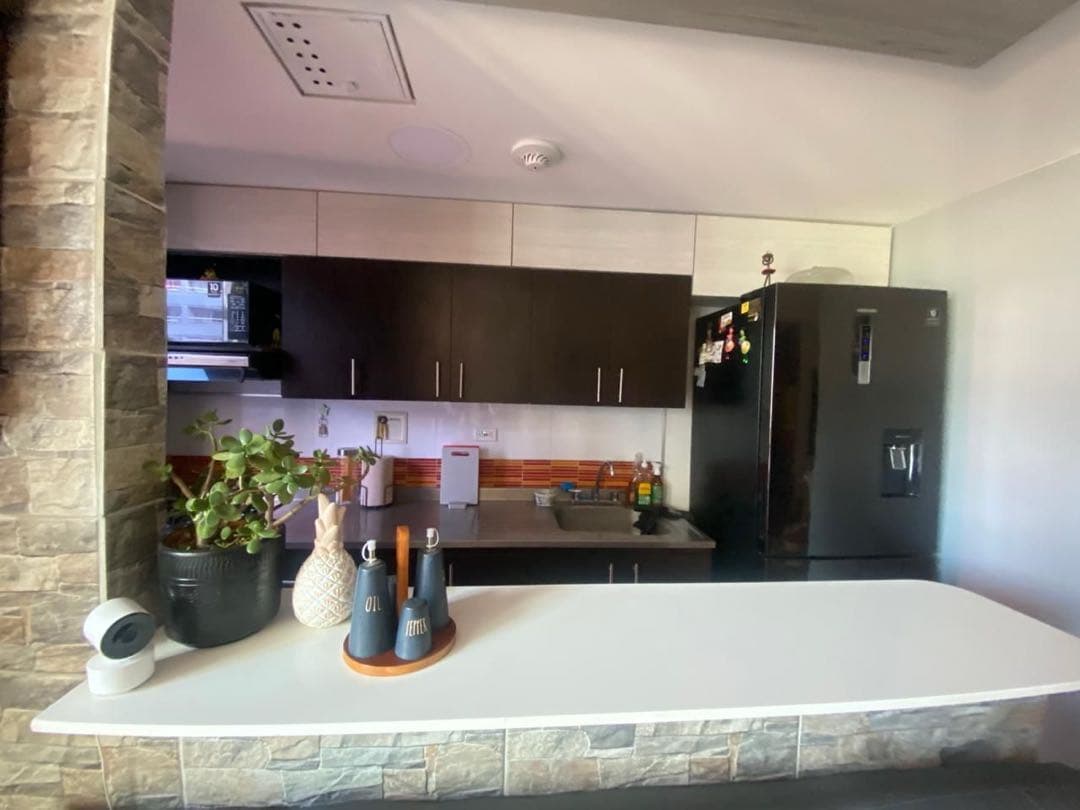 Venta de apartamento con parqueadero Niquia parte baja