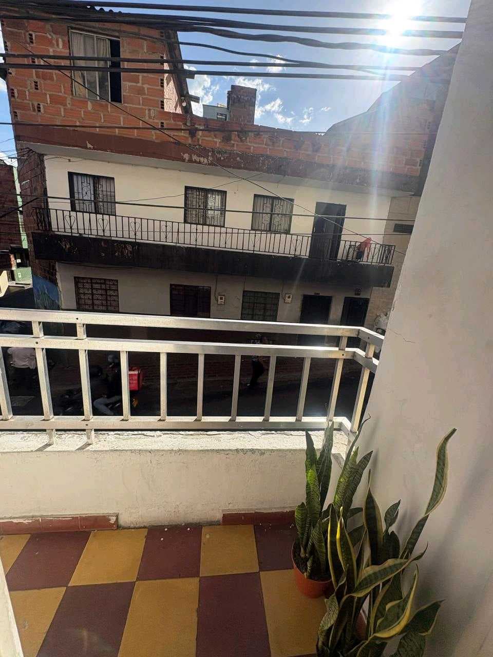 🏘️Venta de casa en el Barrio Perez de 100 mtr2 segundo piso 🏡